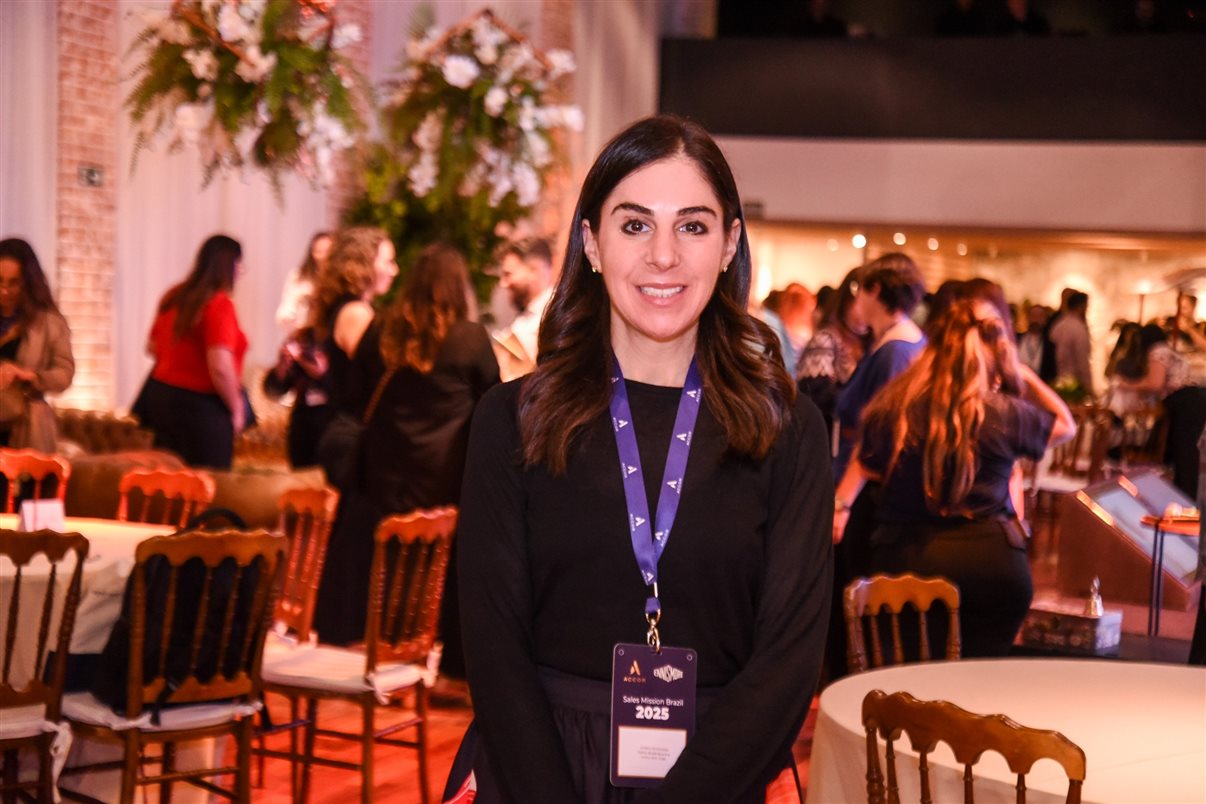 Carolina Hurtado, do SLS Barcelona, Maria Eugênia Pagano e Júlia Vieira, da Matueté, Danielle Andreazzi, da Accor, Yin Bustamante, do Sofitel Baru Casablanca Beach Resort, Mariana Dib, da Matueté, e Carolina Cabral, do Fairmont Rio de Janeiro Copacabana