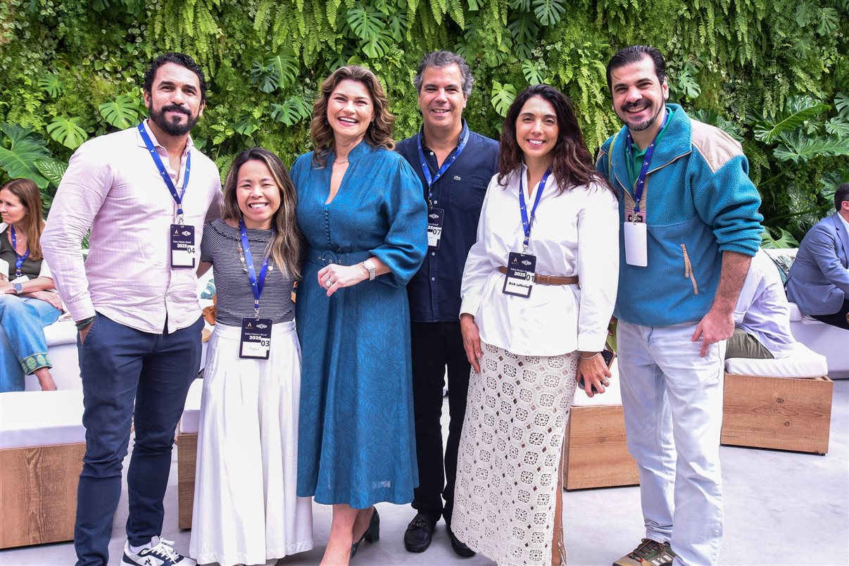 Carolina Hurtado, do SLS Barcelona, Maria Eugênia Pagano e Júlia Vieira, da Matueté, Danielle Andreazzi, da Accor, Yin Bustamante, do Sofitel Baru Casablanca Beach Resort, Mariana Dib, da Matueté, e Carolina Cabral, do Fairmont Rio de Janeiro Copacabana