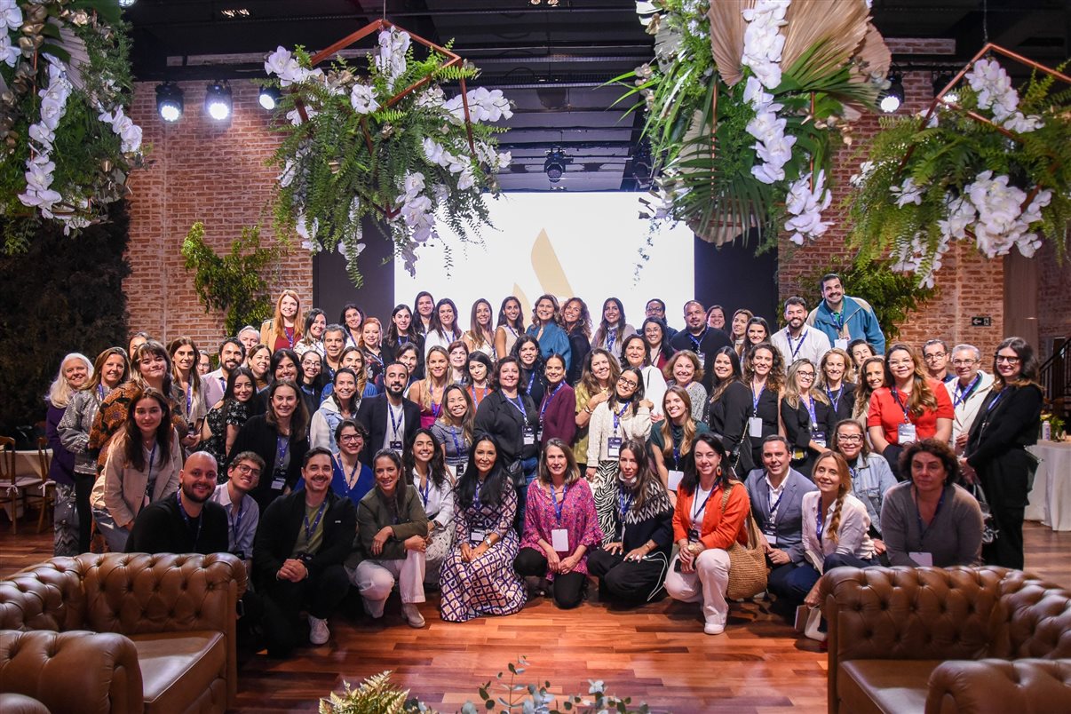 Carolina Hurtado, do SLS Barcelona, Maria Eugênia Pagano e Júlia Vieira, da Matueté, Danielle Andreazzi, da Accor, Yin Bustamante, do Sofitel Baru Casablanca Beach Resort, Mariana Dib, da Matueté, e Carolina Cabral, do Fairmont Rio de Janeiro Copacabana