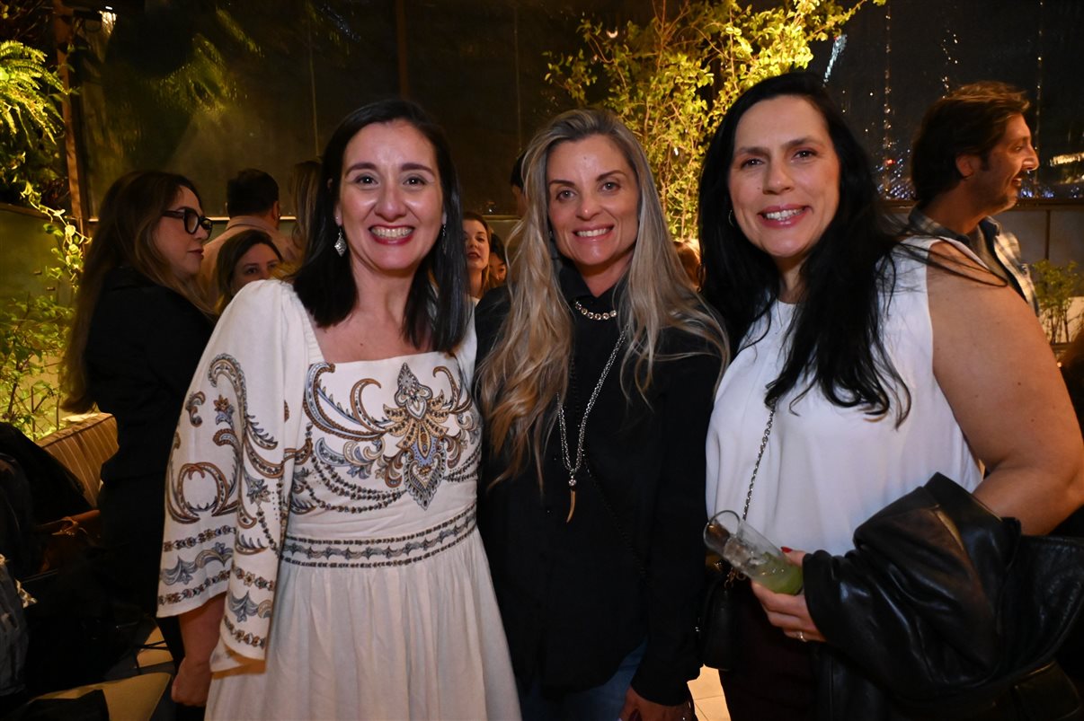 Camila Rocha, da Camila Rocha Travel Designer, e Lili Amadio, da Lili Viagens