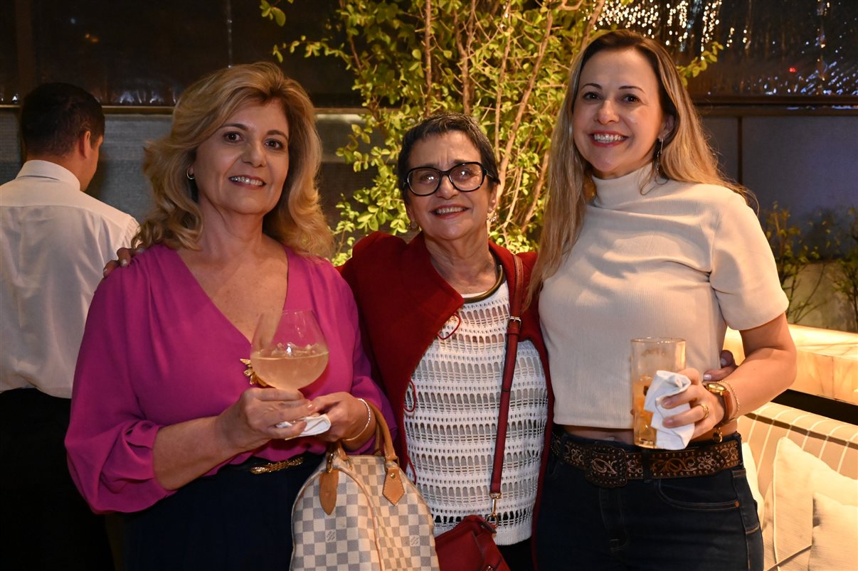 Camila Rocha, da Camila Rocha Travel Designer, e Lili Amadio, da Lili Viagens