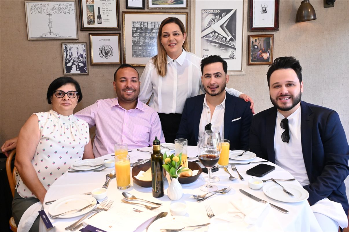 Izabel Miranda, Aurelino Miranda, da Iza Viagens, e Joise Ayres, da Ler's Run  Away