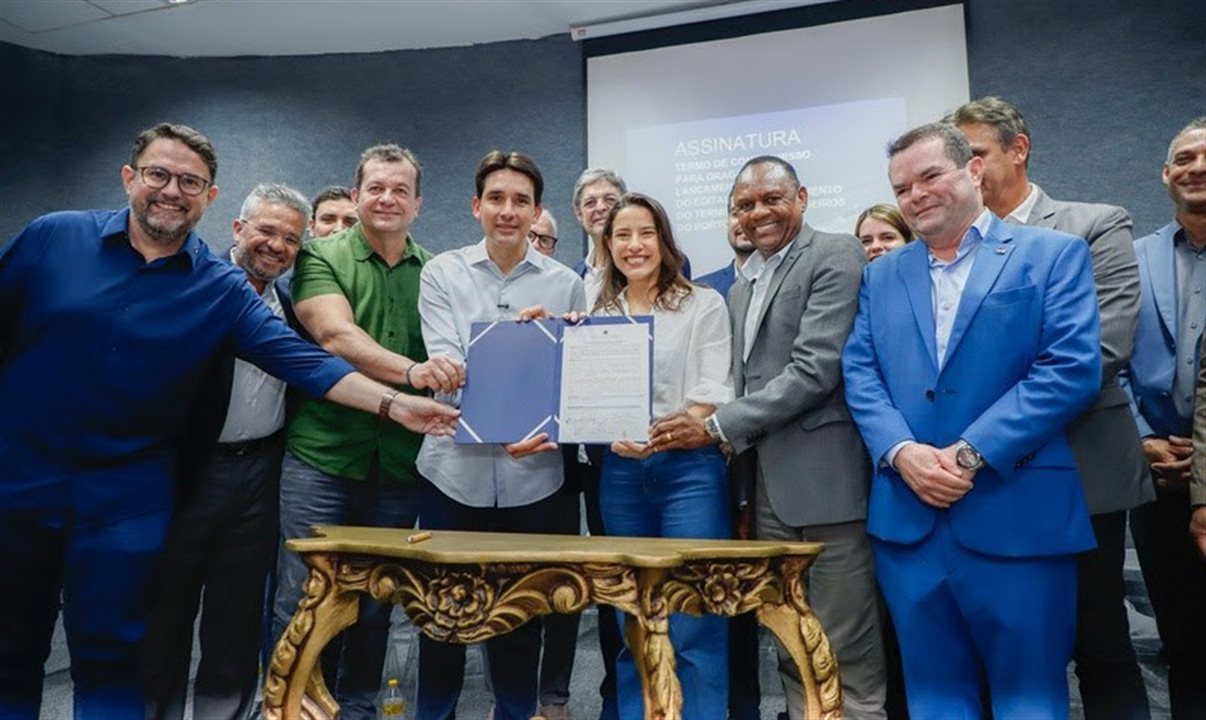 Assinatura do termo de compromisso para a dragagem de readequação do porto e lançamento do edital de arrendamento do Terminal Marítimo de Passageiros (TMP Recife)