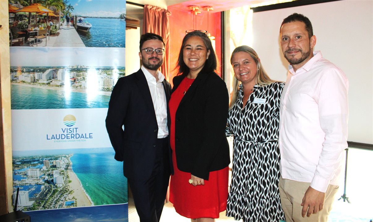 Tyler Gosnell e Aimee Gabel, do US Travel, com Caitlan Etchevers e Cauê Borino, do Visit Lauderdale