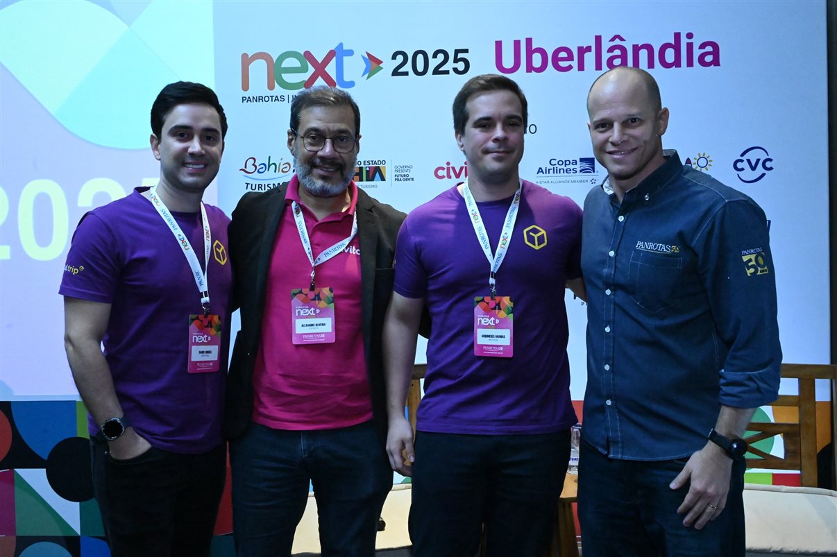 Daniel Borges, da Infotera, Alexandre Oliveira, da Civitatis, Arquimedes Ananias, da Infotera, e José Guilherme Alcorta, da PANROTAS