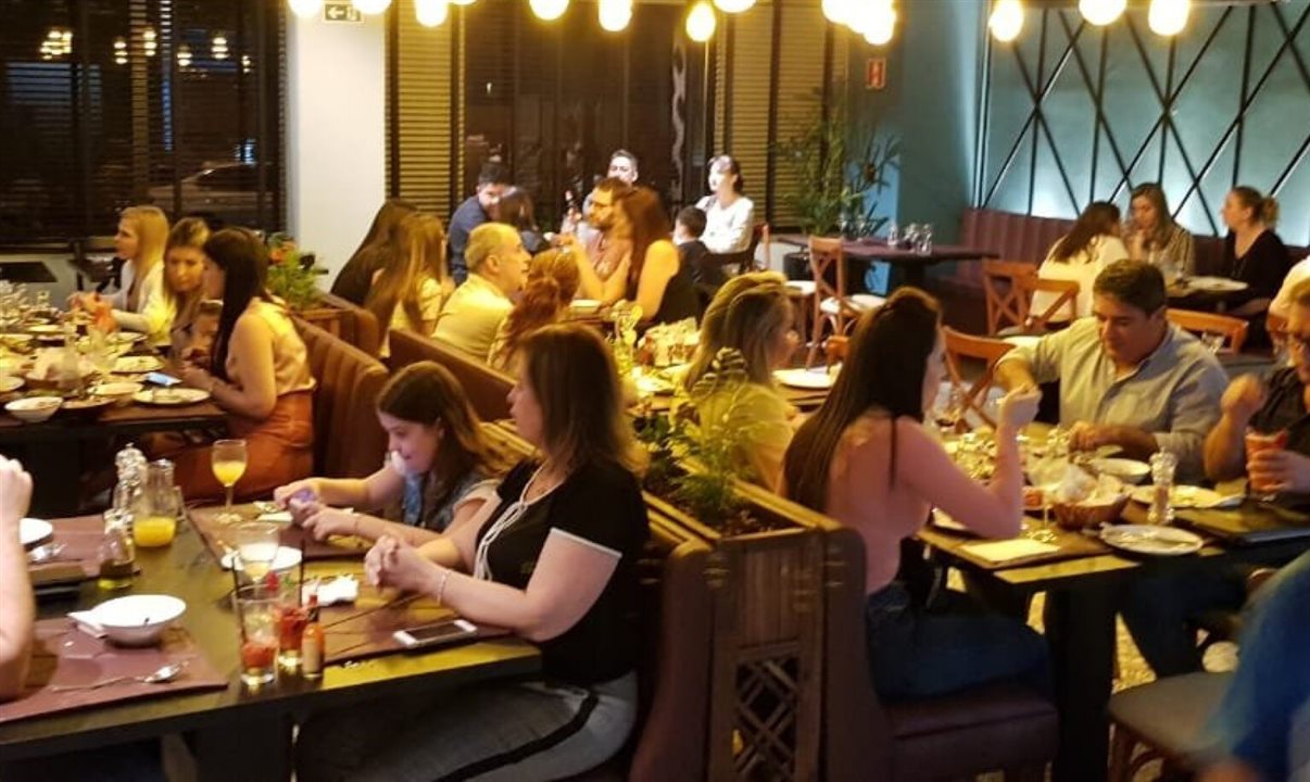 O Brasil marcou presença com o Le Mir Comida Árabe, em Foz do Iguaçu (PR), que aparece na 19ª posição mundial
