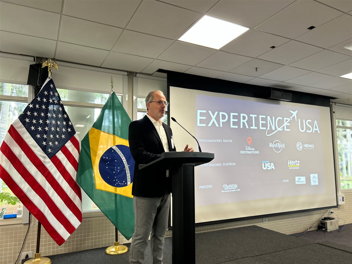 Nathan Traurig, do Consulado dos EUA em SP, Ingrid Santos, do Brand USA, Emanuelle de Nadal, do Consulado dos EUA em SP, e Gabriela Godoi, do Brand USA