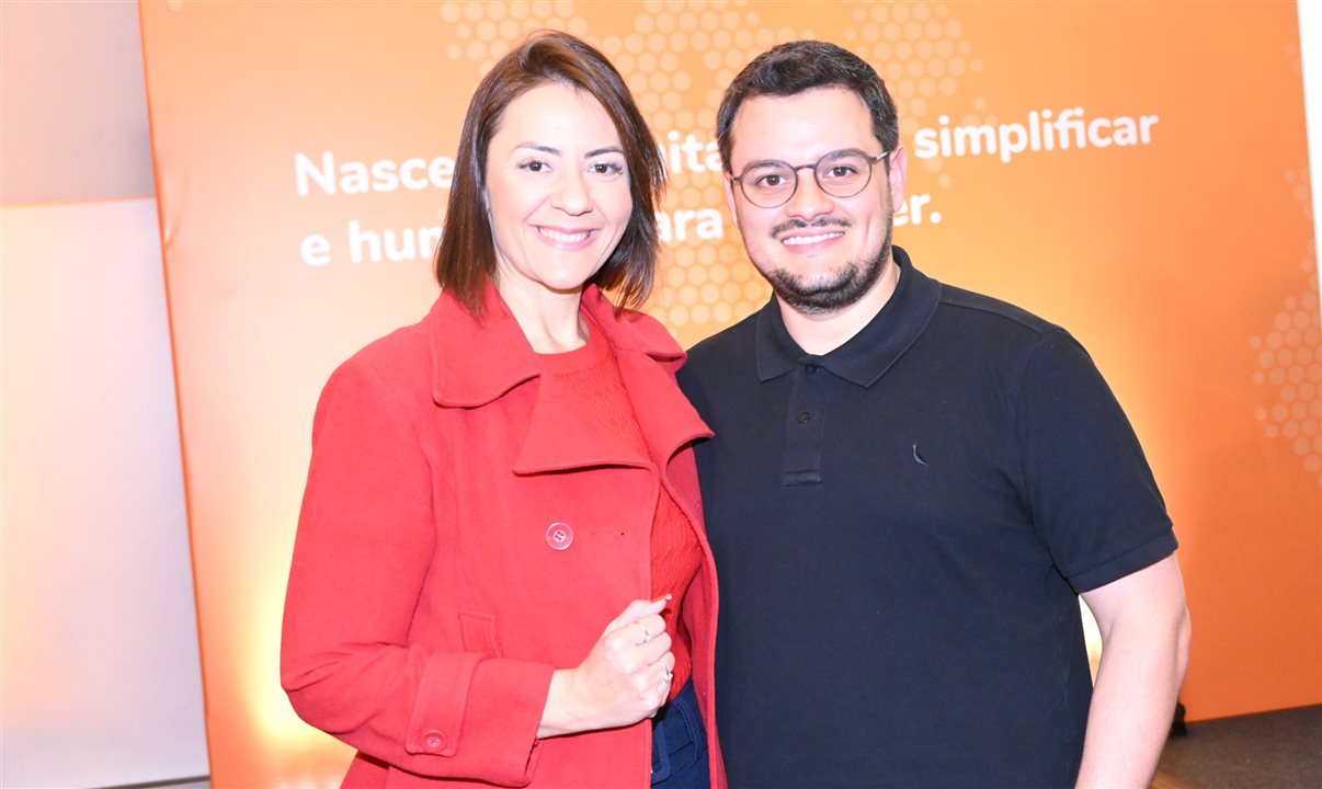 Luana Nogueira, da Alagev, e Luiz Moura, da VOLL