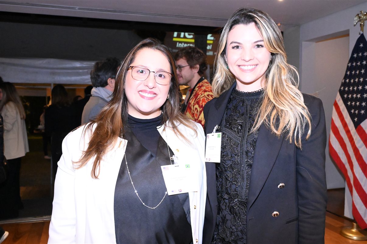 Alexander Haim, da Disney Destinations, e o tetracampeão mundial Mauro Silva