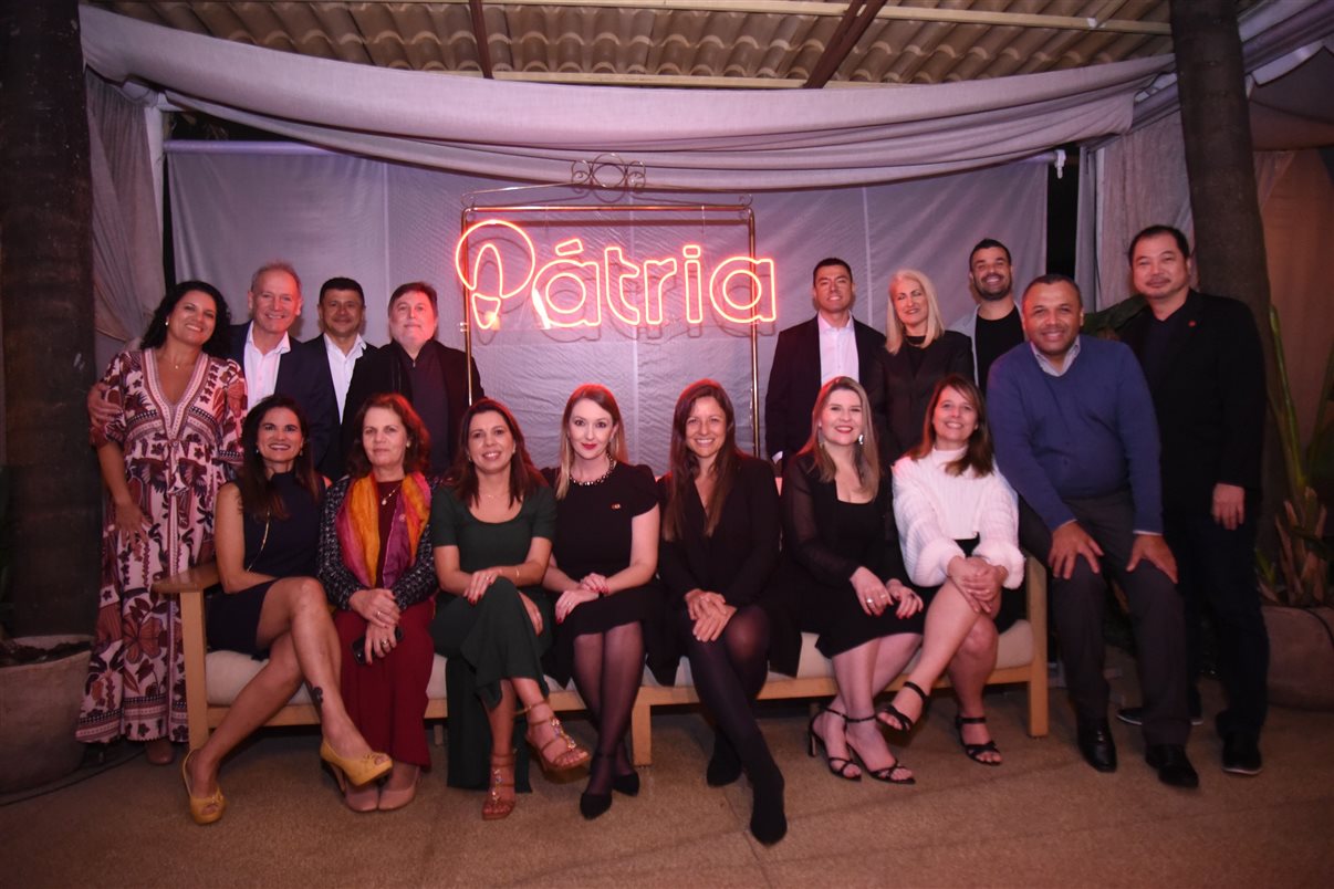 Paulo Cruz, da Air France|KLM, Bianca Ventura, da Latam, Francys Nivas, da Catar Airways, Júnia Amaral e André Dentzien, da Pátria Consolidadora, Cléber Gil e Bianca Schimpl, da Latam