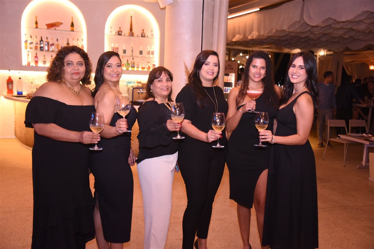 Paulo Cruz, da Air France|KLM, Bianca Ventura, da Latam, Francys Nivas, da Catar Airways, Júnia Amaral e André Dentzien, da Pátria Consolidadora, Cléber Gil e Bianca Schimpl, da Latam