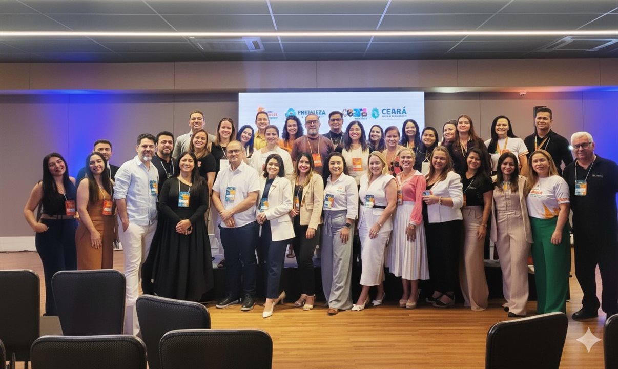 Participantes do Corporate Tour Fortaleza 2025, que reúne profissionais do segmento Mice na capital cearense