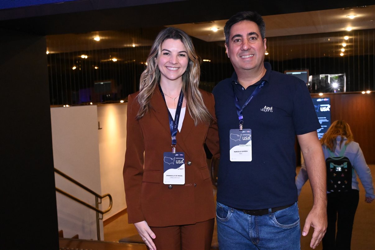 Cris Padua, da Cris Viagens, Ione Eugenio, da RRR Agência de Viagens, Sergio Costa, da Ajimex Turismo, Lia Chrispim, da Via Lazer, e Priscila, da Pristur Viagens