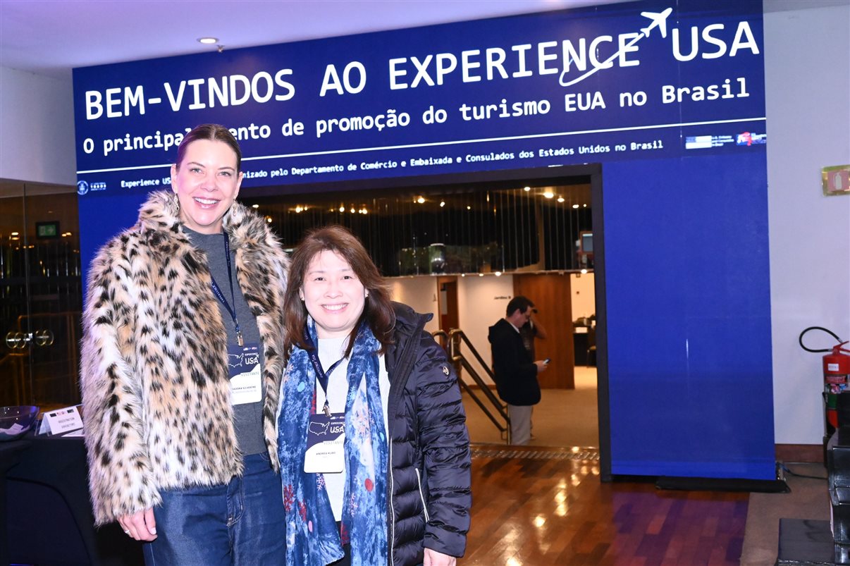 Cris Padua, da Cris Viagens, Ione Eugenio, da RRR Agência de Viagens, Sergio Costa, da Ajimex Turismo, Lia Chrispim, da Via Lazer, e Priscila, da Pristur Viagens