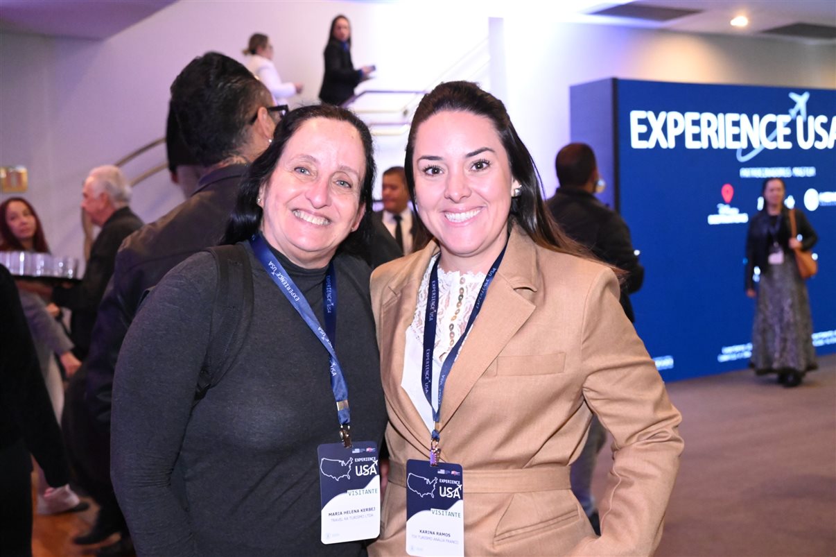 Cris Padua, da Cris Viagens, Ione Eugenio, da RRR Agência de Viagens, Sergio Costa, da Ajimex Turismo, Lia Chrispim, da Via Lazer, e Priscila, da Pristur Viagens