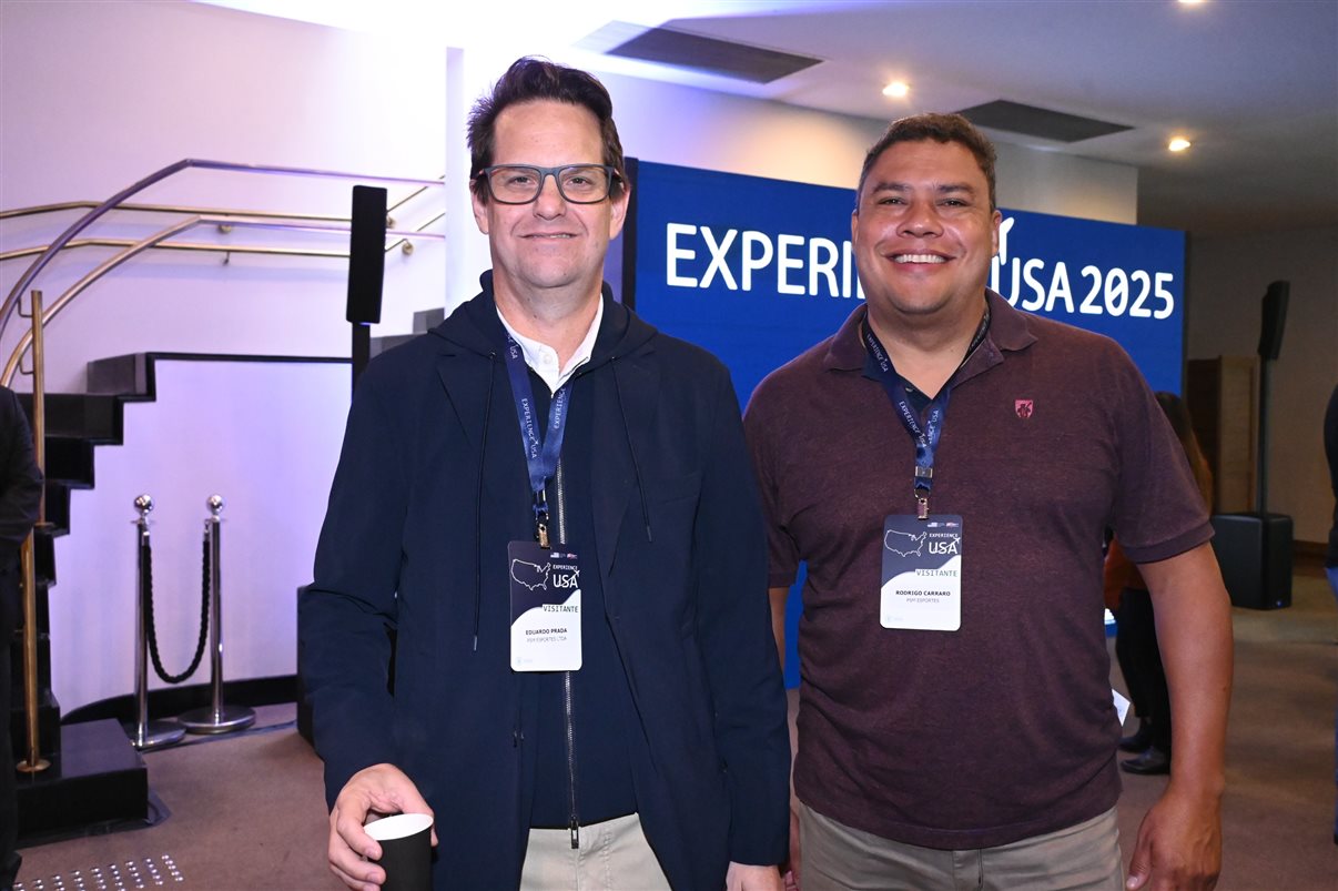 Cris Padua, da Cris Viagens, Ione Eugenio, da RRR Agência de Viagens, Sergio Costa, da Ajimex Turismo, Lia Chrispim, da Via Lazer, e Priscila, da Pristur Viagens
