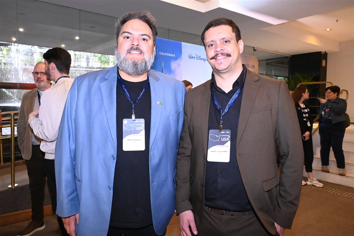 Cris Padua, da Cris Viagens, Ione Eugenio, da RRR Agência de Viagens, Sergio Costa, da Ajimex Turismo, Lia Chrispim, da Via Lazer, e Priscila, da Pristur Viagens