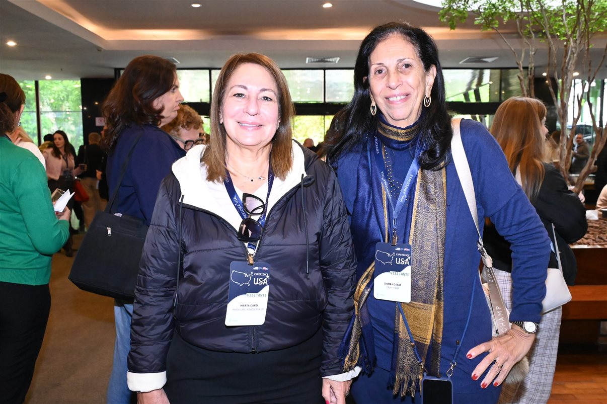 Cris Padua, da Cris Viagens, Ione Eugenio, da RRR Agência de Viagens, Sergio Costa, da Ajimex Turismo, Lia Chrispim, da Via Lazer, e Priscila, da Pristur Viagens