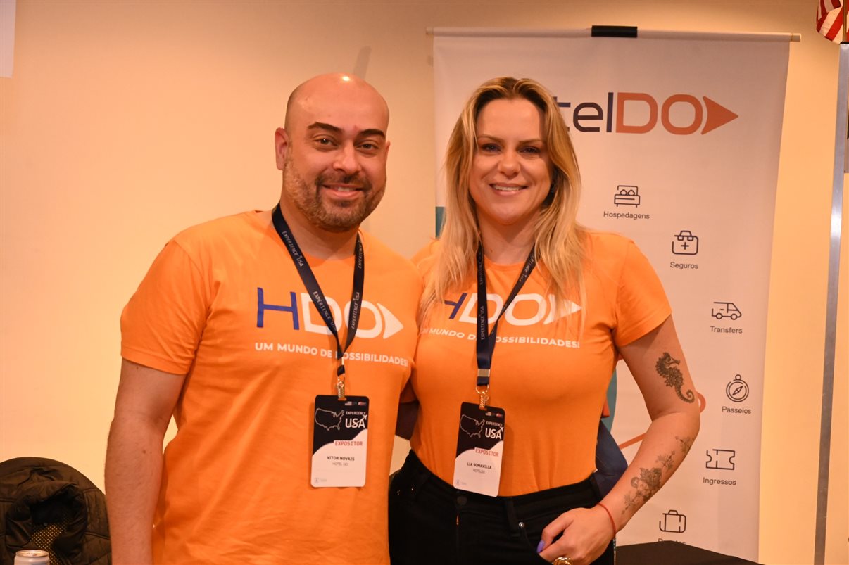 Vitor Novalis e Lia Somavilla, da HotelDO