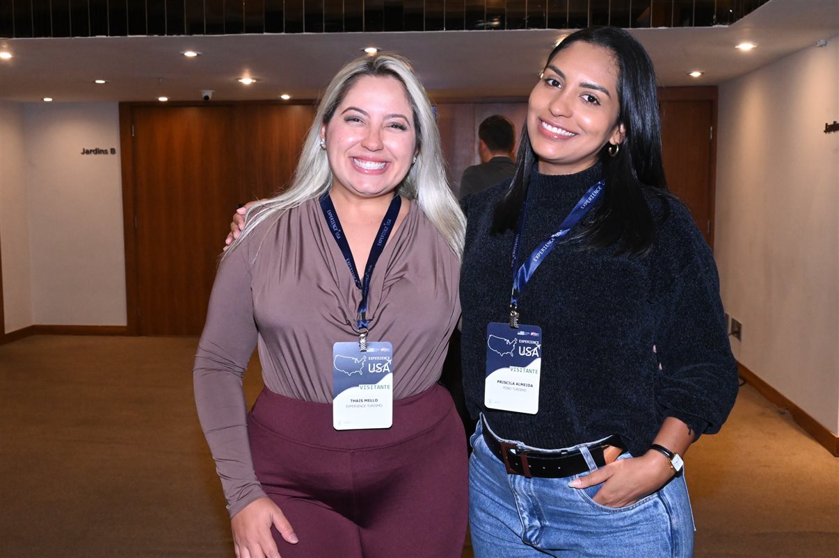 Michael Marangel, Nicole Desilvis e Nathan Traurig, do Consulado dos EUA