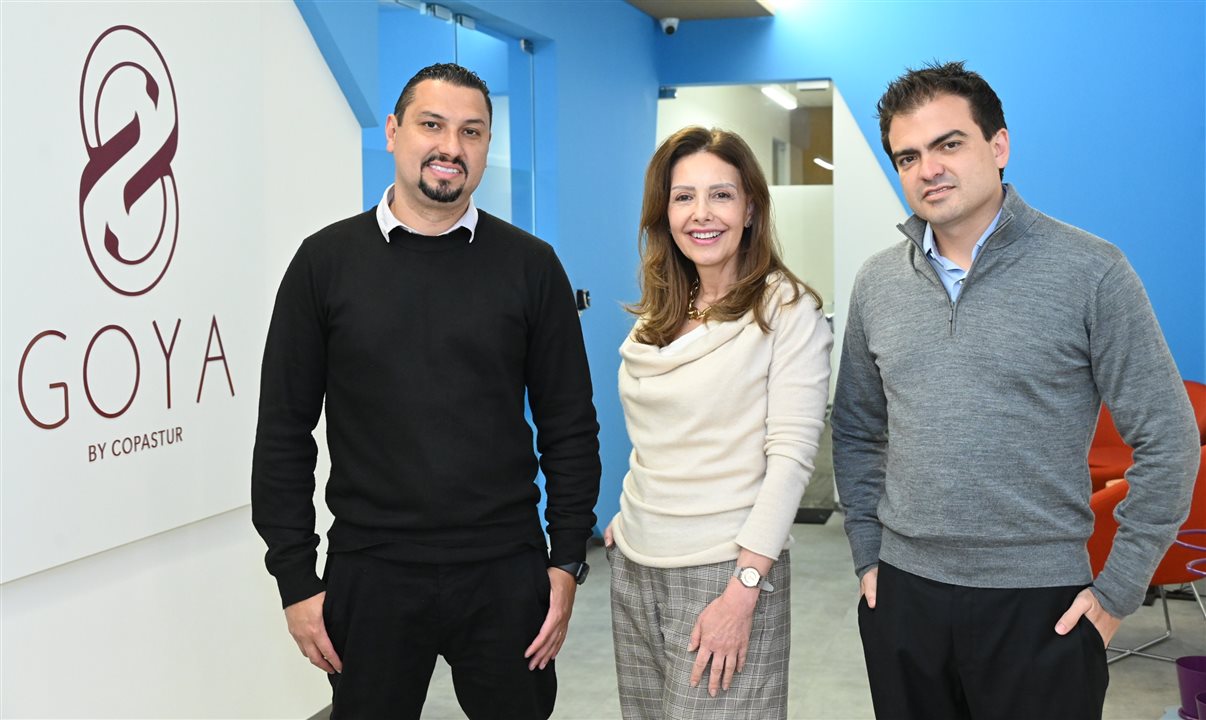 Rafael Ferreira, head de Operações da Goya Travel, Eby Piaskowy, especialista em Luxo da Goya Travel, e Edmar Mendoza, CEO do Grupo Copastur