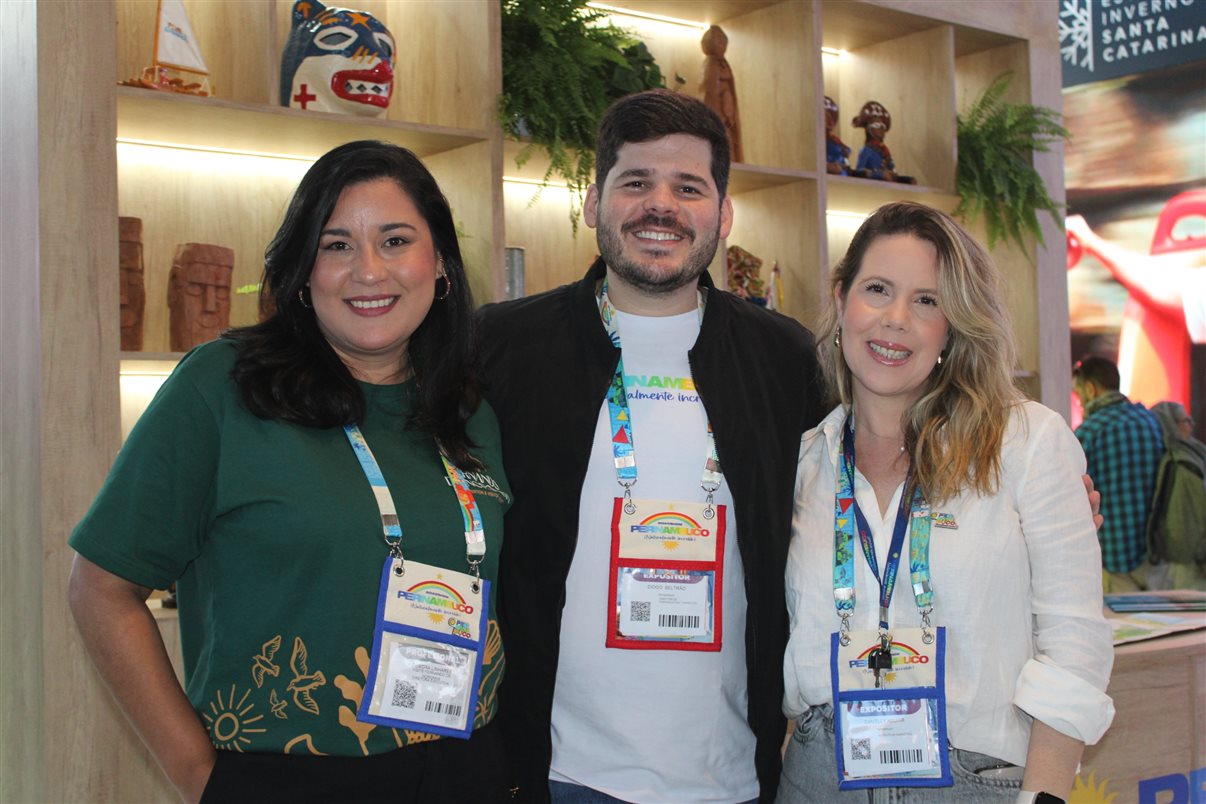 Luciana Guimarães, da B2LIVE, Gustavo Tutuca, secretário de Turismo do Rio, Fernanda Galli, da Embaixada do Brasil em Buenos Aires, Victor Bauab, da B2LIVE, e Francimeire Coelho, da Embaixada do Brasil em Buenos Aires