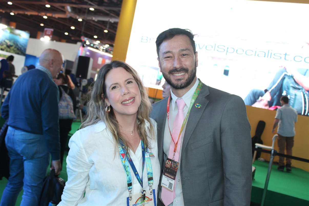 Luciana Guimarães, da B2LIVE, Gustavo Tutuca, secretário de Turismo do Rio, Fernanda Galli, da Embaixada do Brasil em Buenos Aires, Victor Bauab, da B2LIVE, e Francimeire Coelho, da Embaixada do Brasil em Buenos Aires