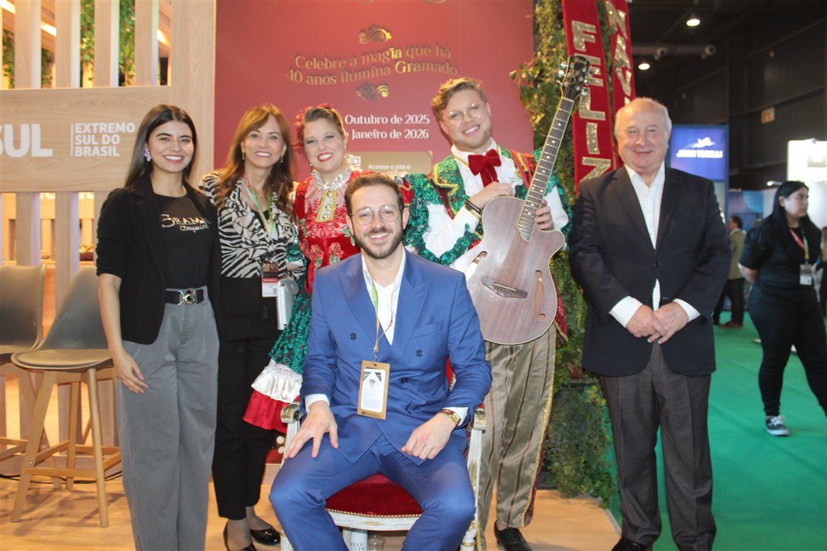 Luciana Guimarães, da B2LIVE, Gustavo Tutuca, secretário de Turismo do Rio, Fernanda Galli, da Embaixada do Brasil em Buenos Aires, Victor Bauab, da B2LIVE, e Francimeire Coelho, da Embaixada do Brasil em Buenos Aires