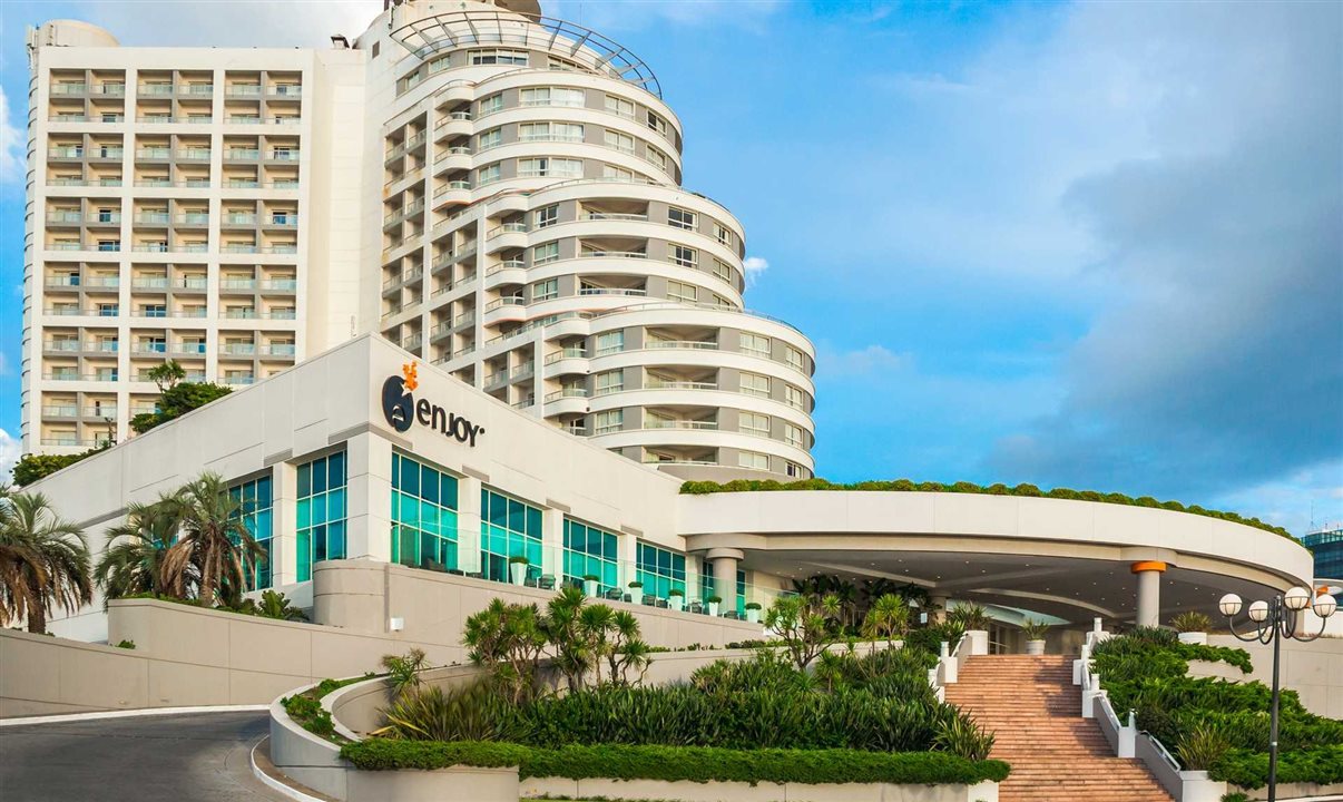 Fachada do Enjoy Punta del Este, onde acontece a cerimônia internacional de lançamento do Festuris 2025