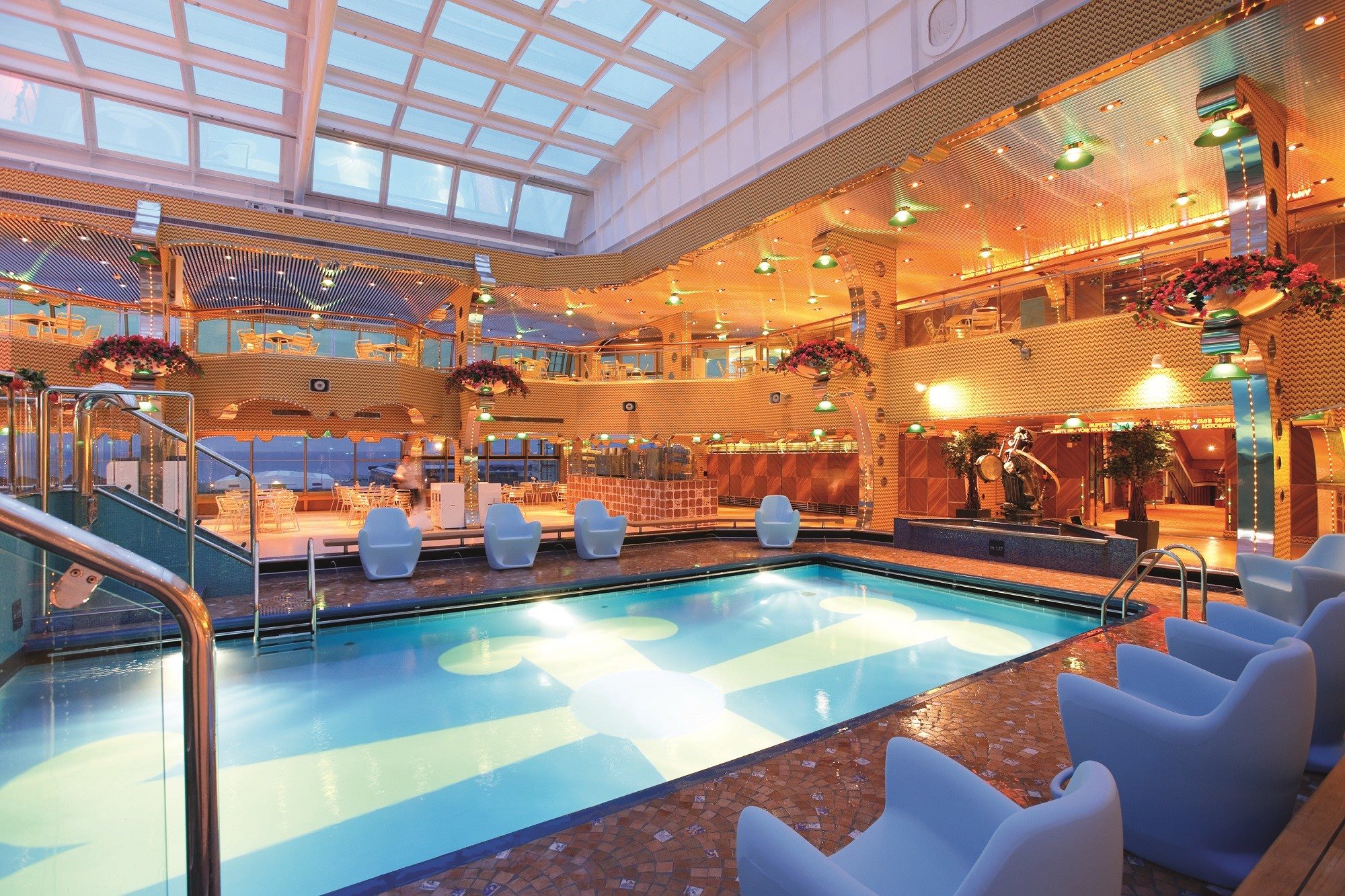 Os navios Costa Diadema e Costa Favolosa chegam ao litoral sul-americano em novembro de 2025