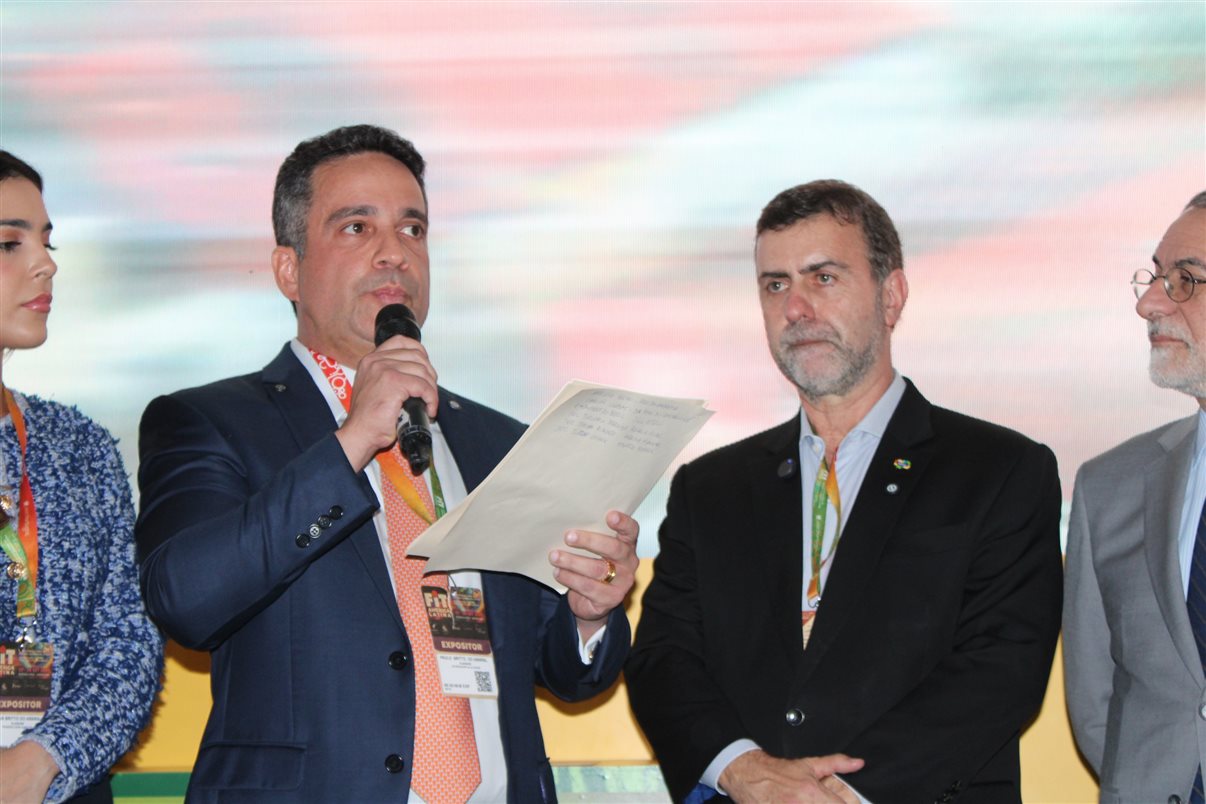 Paulo Dantas, governador de Alagoas