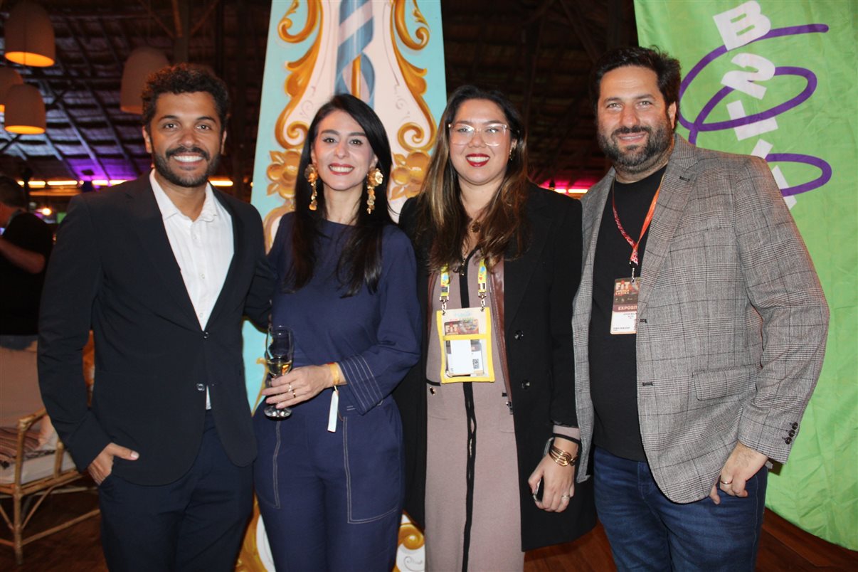 Vitor Bauab e Luciana Fernandes, da B2LIVE