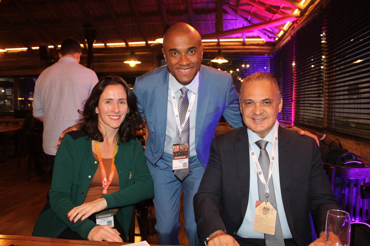Vitor Bauab e Luciana Fernandes, da B2LIVE