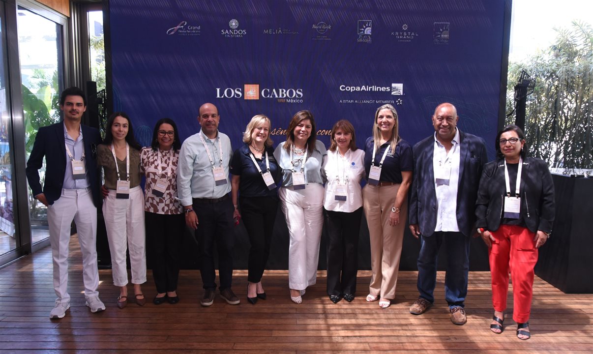 Diana Pomar, de Los Cabos, com parceiros