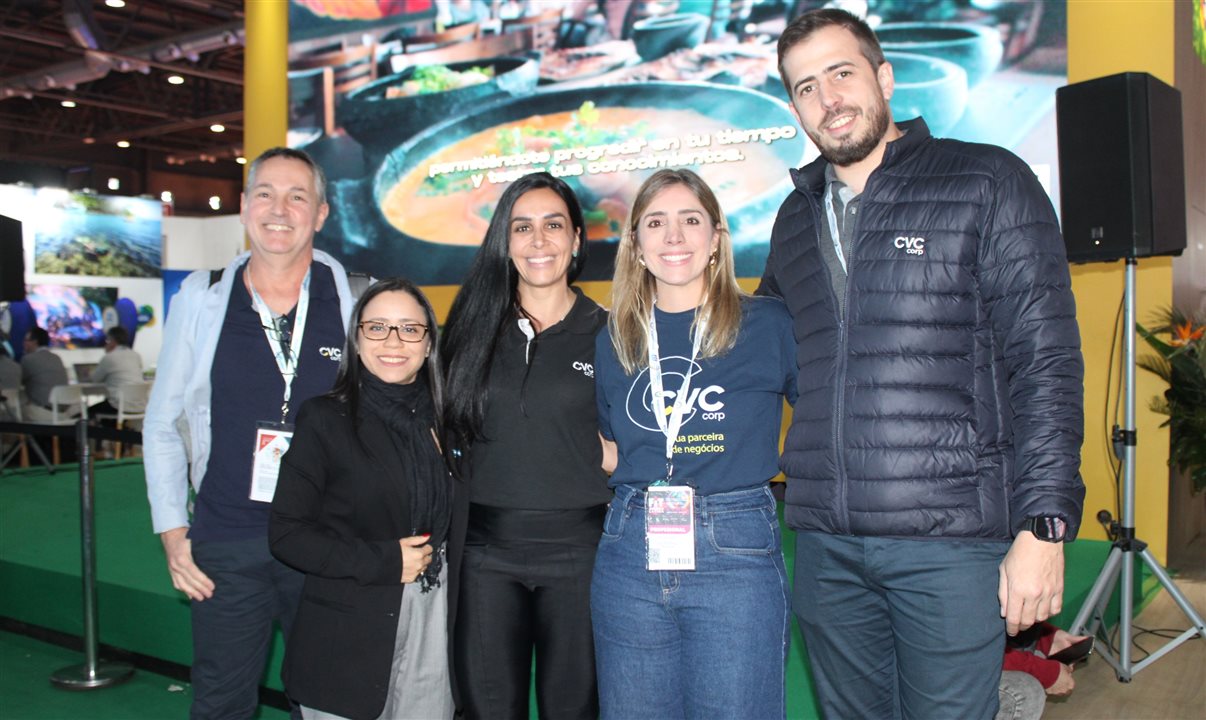 Fabio Ferrari, Priscila Veras, Vivian Amaral, Paula Rorato e Yago Masid, da CVC Corp<br/><br/>