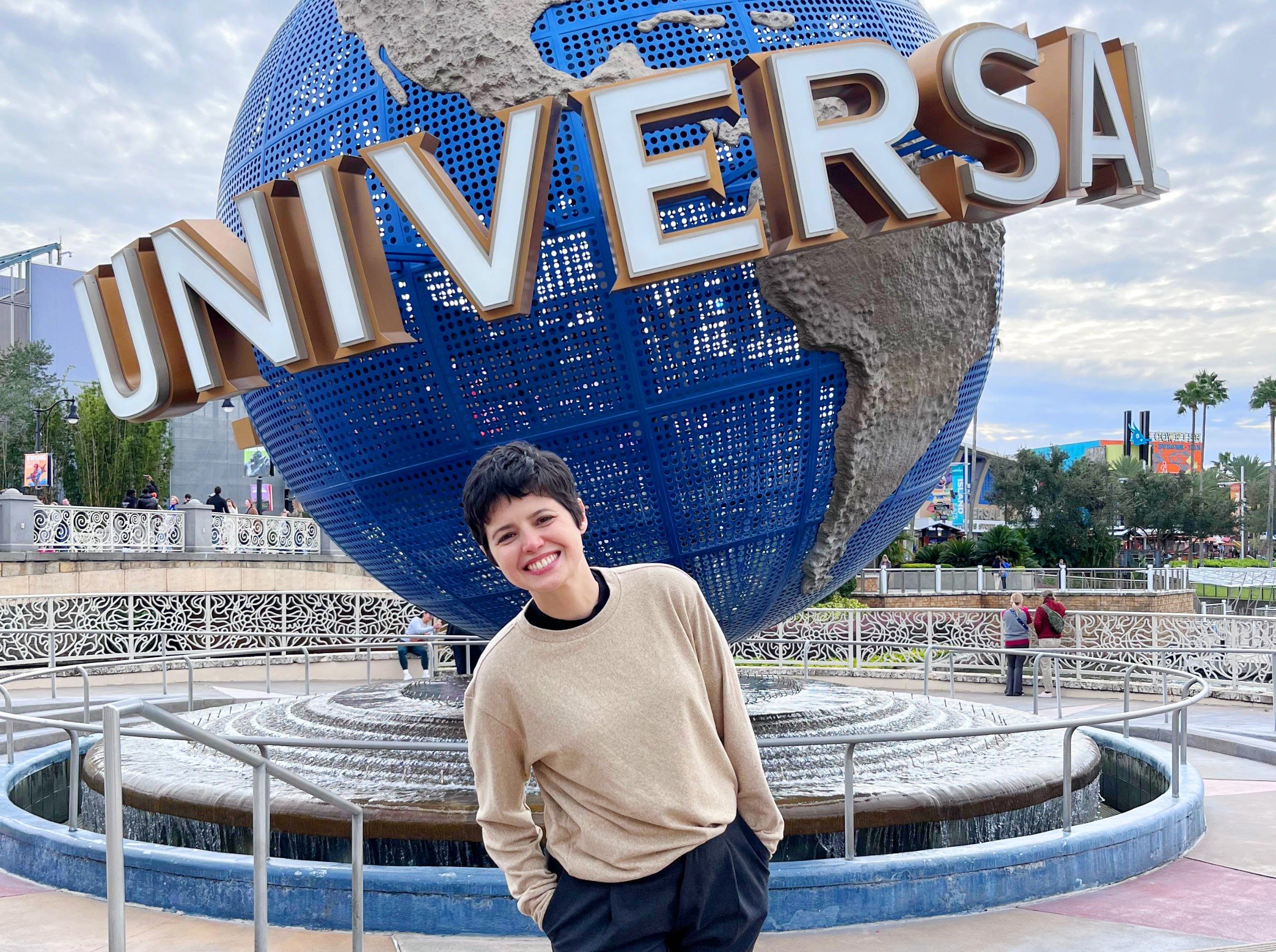 Caroll Almeida, gerente plena de Relações Públicas para América Latina da Universal Destiantions & Experiences