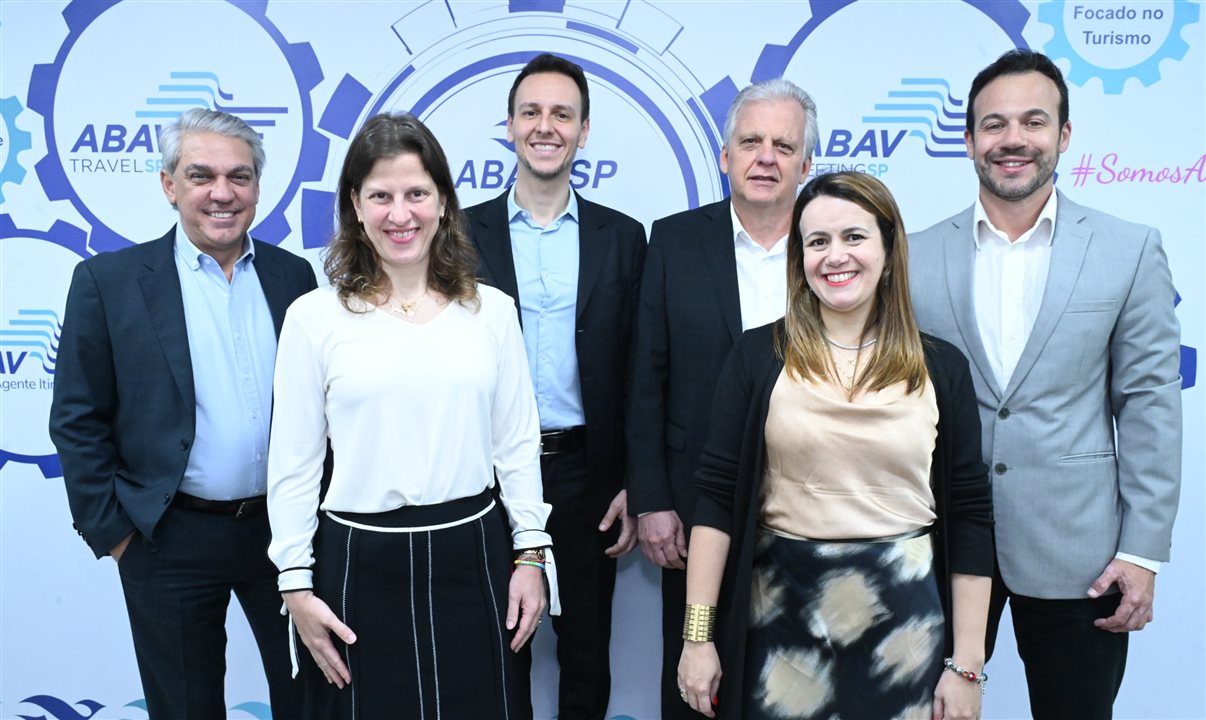 Fernando Santos, Marianna Alcorta, Bruno Waltrick, Edmar Bull, Juliana Assumpção e Thiago Mendes, da Abav-SP | Aviesp