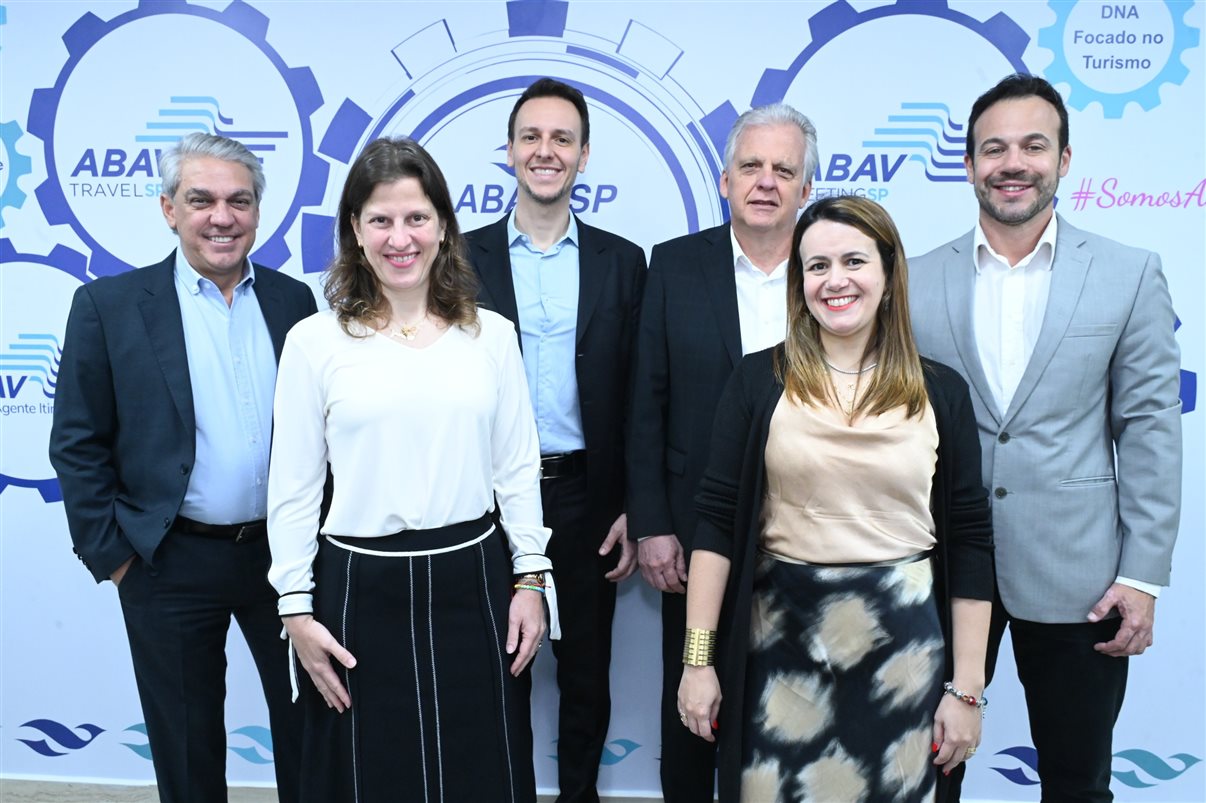 André Negrini, Marcelo Matera, Amauri Caldeira Pinto, Creusa Almeida, Juliana Assumpção, Edmar Bull, Fernando Santos, Bruno Waltrick, Lilian Marsari, Thiago Mendes, Danielle Roman e Marcelo Oliveira
