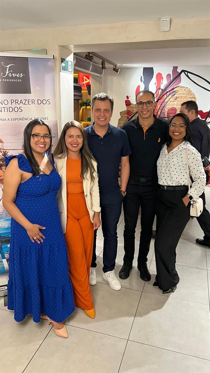 Andréa Guimarães, Melissa Abreu, da Perfil Viagens, Carlos Barbosa, Barbara Santos, da Vitrine Global, Juliana Sorio, da Perfil Viagens, Roberta Perchiavalli, da Allegratur, Nena, da Sagla viagens, Carolina Levy, da Levytour, e Cecília Perchiavalli, da Allegra Turismo