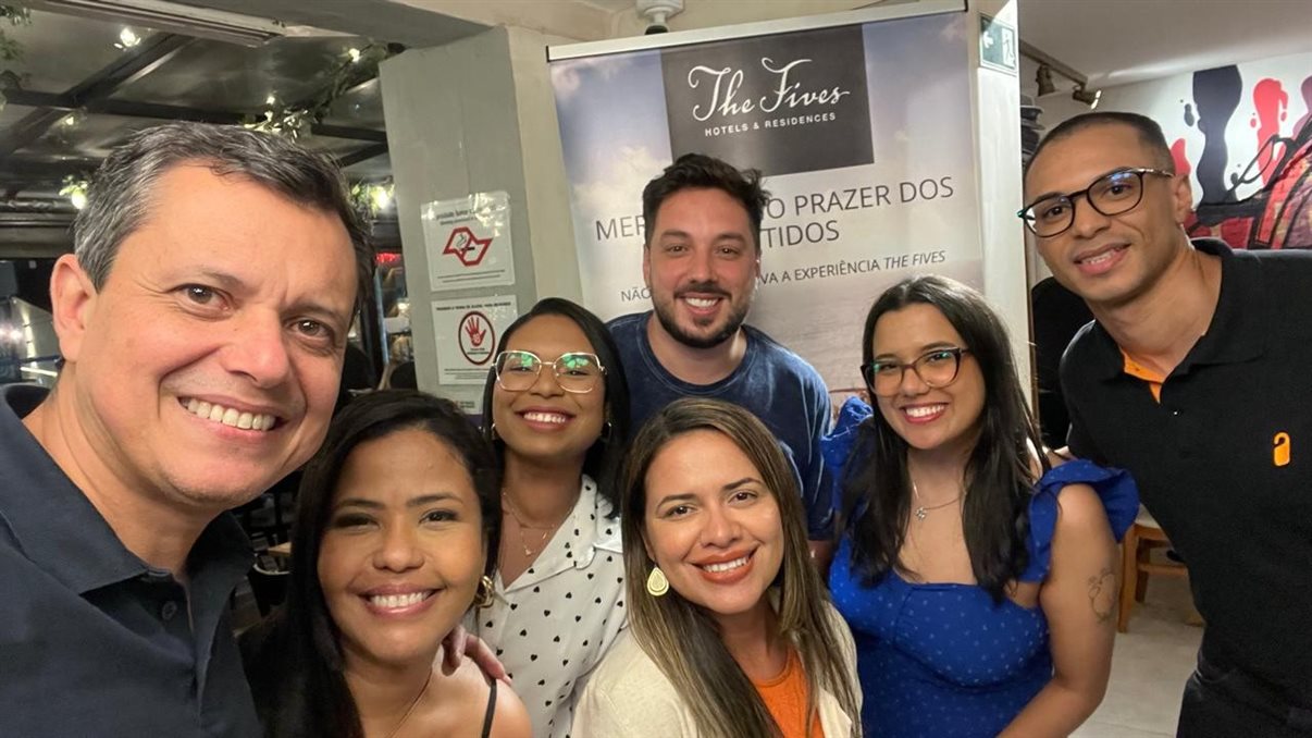 Andréa Guimarães, Melissa Abreu, da Perfil Viagens, Carlos Barbosa, Barbara Santos, da Vitrine Global, Juliana Sorio, da Perfil Viagens, Roberta Perchiavalli, da Allegratur, Nena, da Sagla viagens, Carolina Levy, da Levytour, e Cecília Perchiavalli, da Allegra Turismo