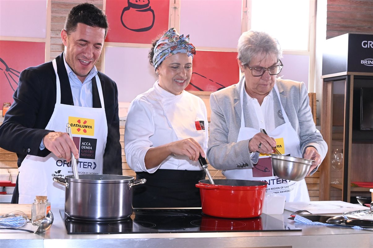 Rosane Pimentel, da Catalunha, Rosana Algate, da HR Viagens, e Barbara Bardelli, da Bardelli Viagens