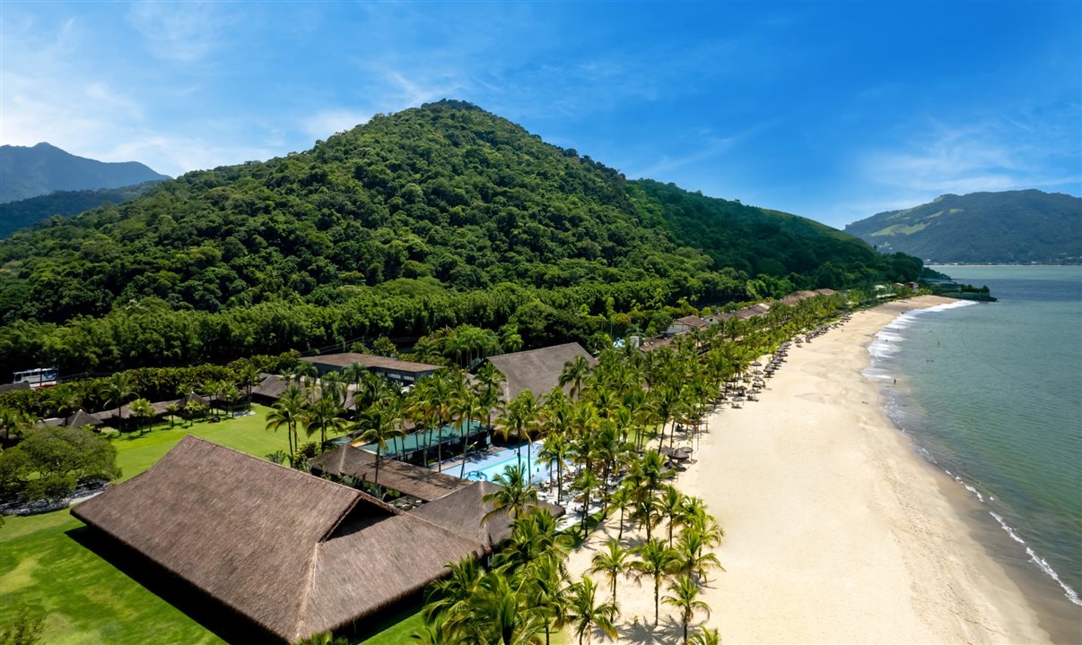 Com localização privilegiada em meio à exuberante Mata Atlântica, o resort combina conforto, segurança e lazer para momentos memoráveis