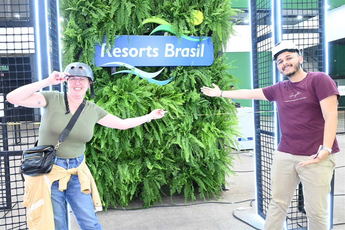 Estande PANROTAS vai ganhando forma para a feira, que começa nesta quarta-feira (8)