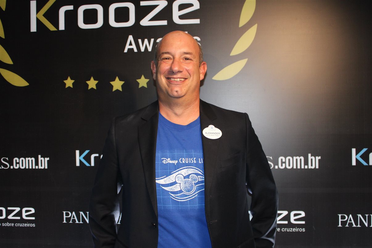 Alexander Haim, gerente sênior de Vendas da Disney Destinations no Brasil