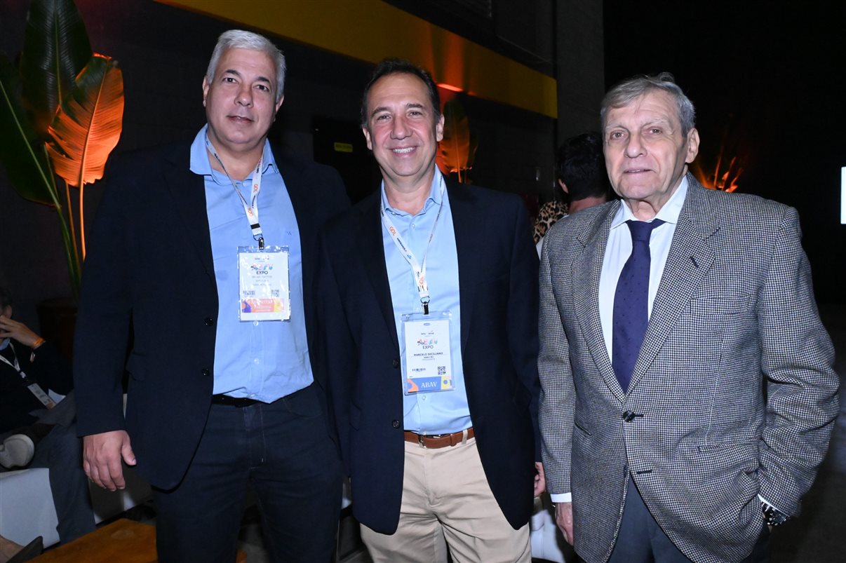 Fernando Santos, da Conextravel, e Edmar Bull, da Copastur