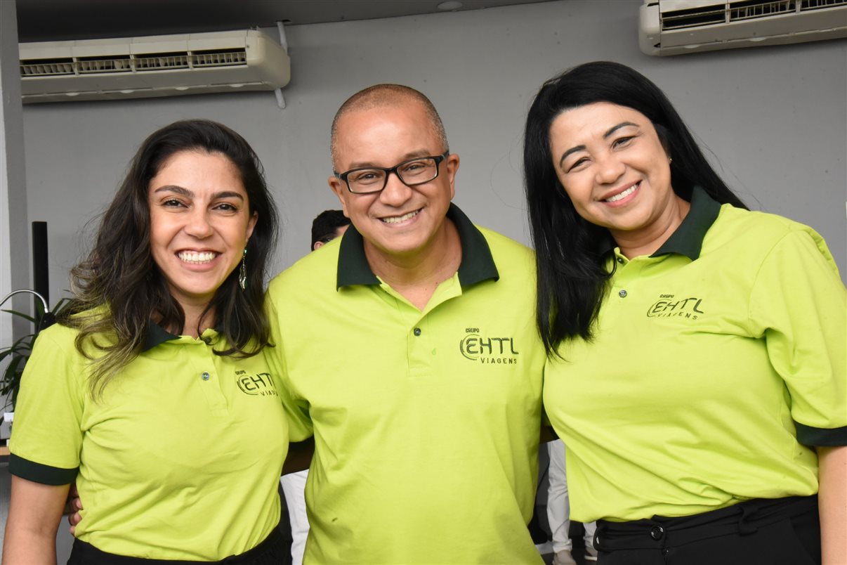 Artur Fernando, da Support Rental, Pablo Torres e Mariana Spalding, do Grupo Wish, Leonardo Feques, da Support Renntal, e João Pedro Pipa, do Prodigy Santos Dumont