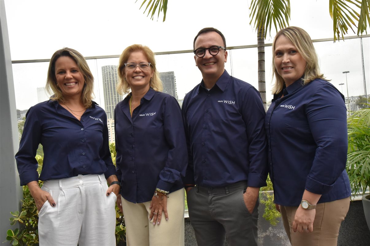 Artur Fernando, da Support Rental, Pablo Torres e Mariana Spalding, do Grupo Wish, Leonardo Feques, da Support Renntal, e João Pedro Pipa, do Prodigy Santos Dumont