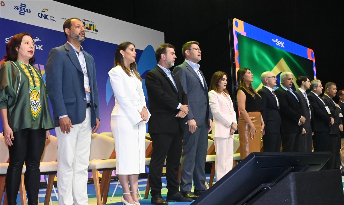 Autoridades na cerimônia de abertura da Abav Expo 2025