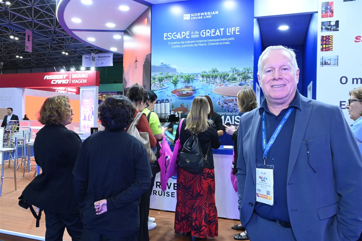 José Guilherme Alcorta, da PANROTAS, Daniel Almeida e Emerson Belan, da CVC Corp, Luiz Fernando Vieira, da Krooze, Paulo Papoy, da Krooze, Fabio Godinho, da CVC Corp, e Luis Ferrinho, da Omnibees