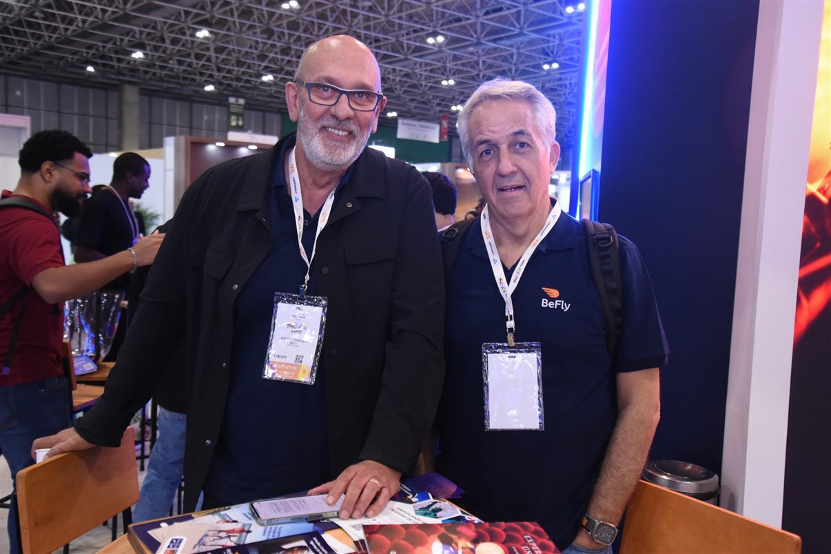Time da Latam e Delta na Abav Expo 2025 